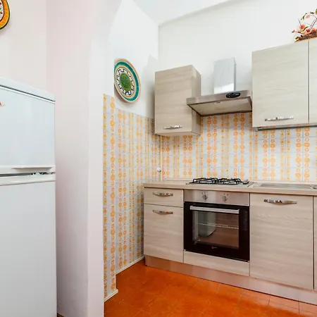 La Casa Di Anna Giardini-Naxos