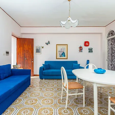 La Casa Di Anna Vakantiehuis Giardini-Naxos